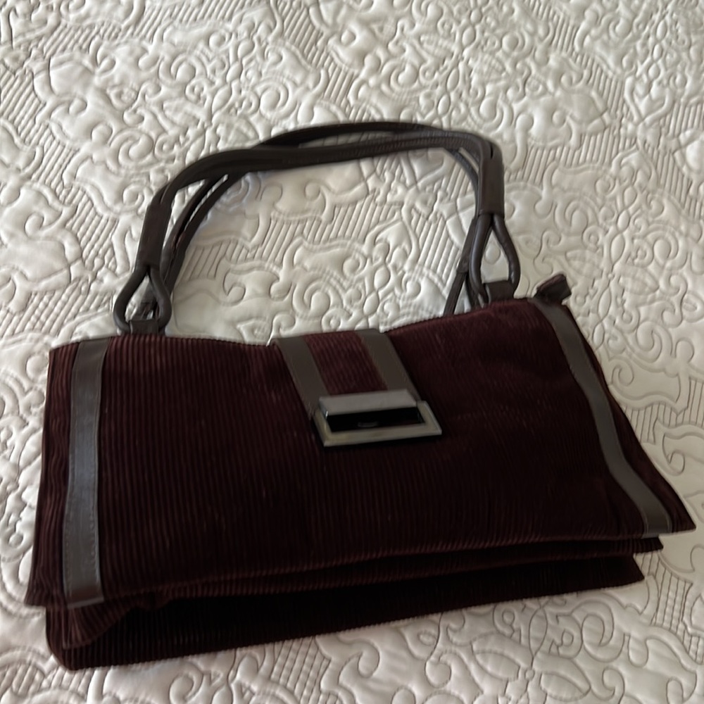 Brown corduroy handbag w/ metallic hardware - Picture 7 of 16